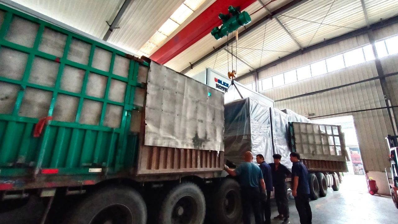 少妇出轨做爰高潮A片