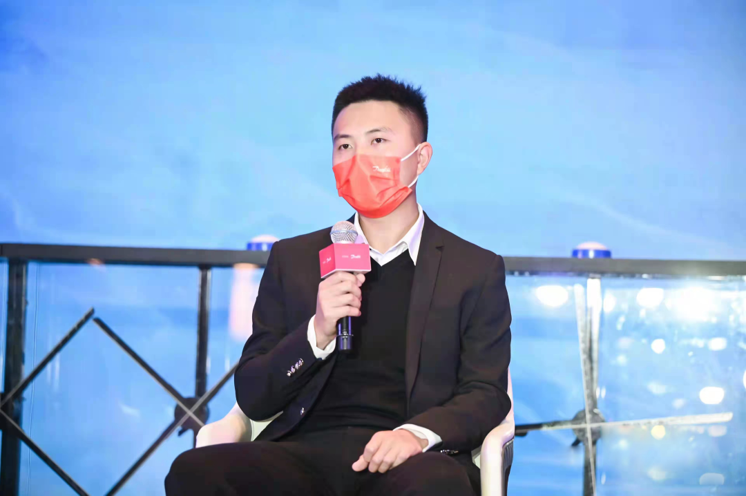 少妇出轨做爰高潮A片