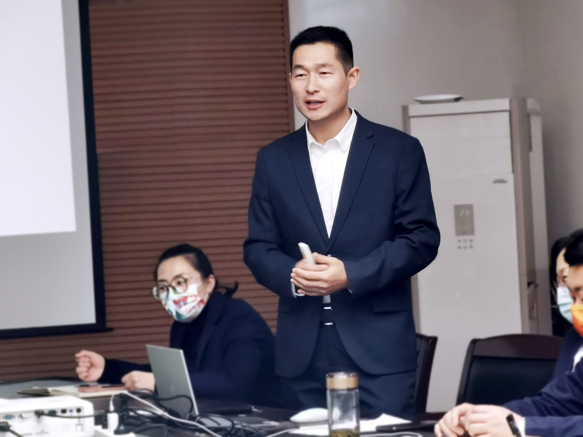 少妇出轨做爰高潮A片