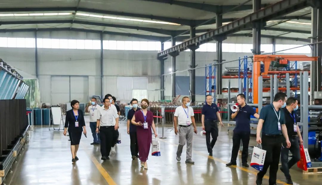 少妇出轨做爰高潮A片