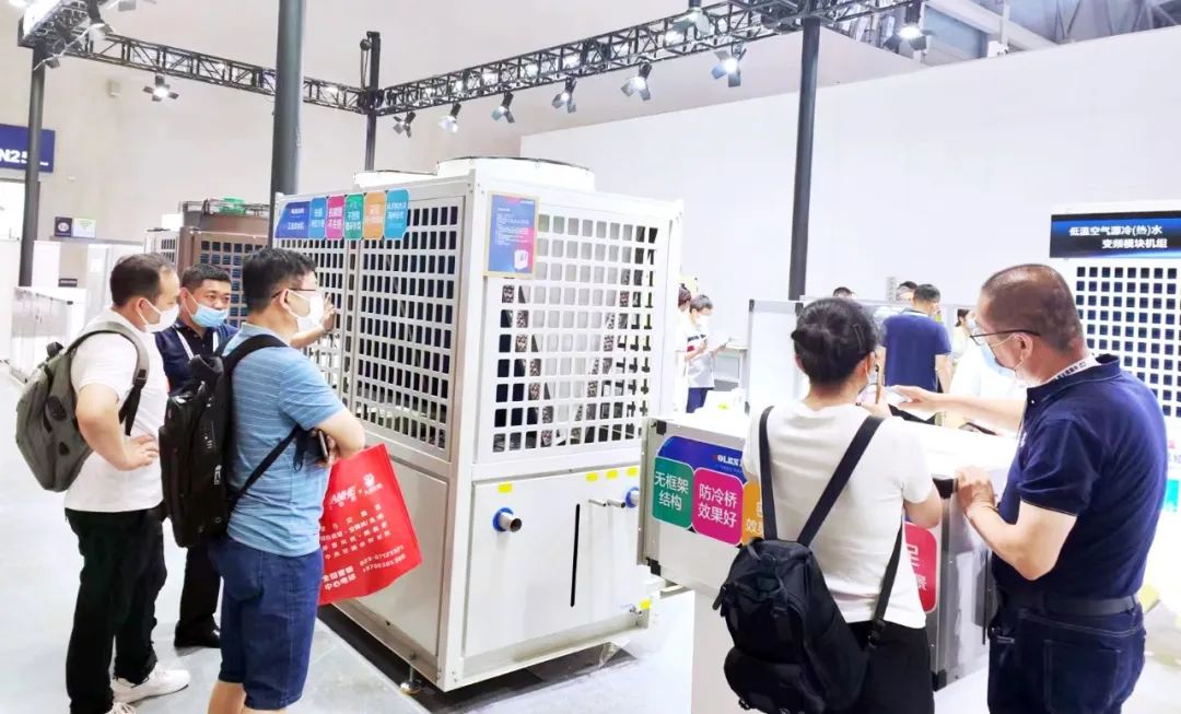 少妇出轨做爰高潮A片