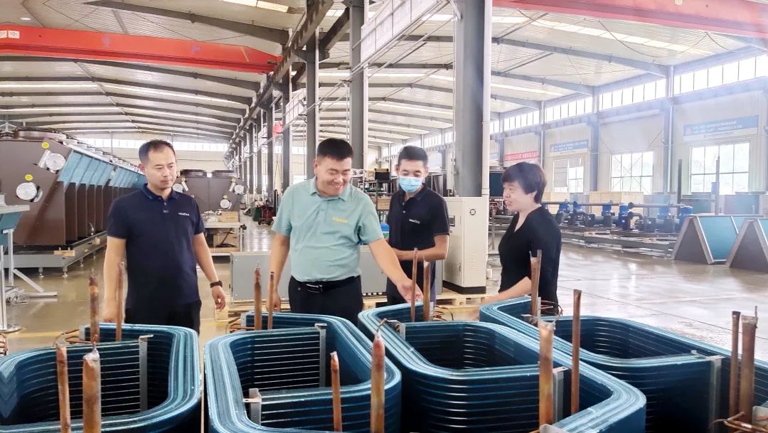 少妇出轨做爰高潮A片