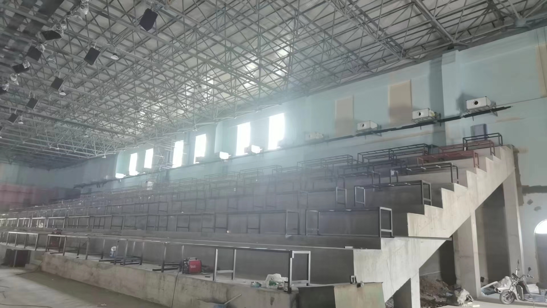 少妇出轨做爰高潮A片