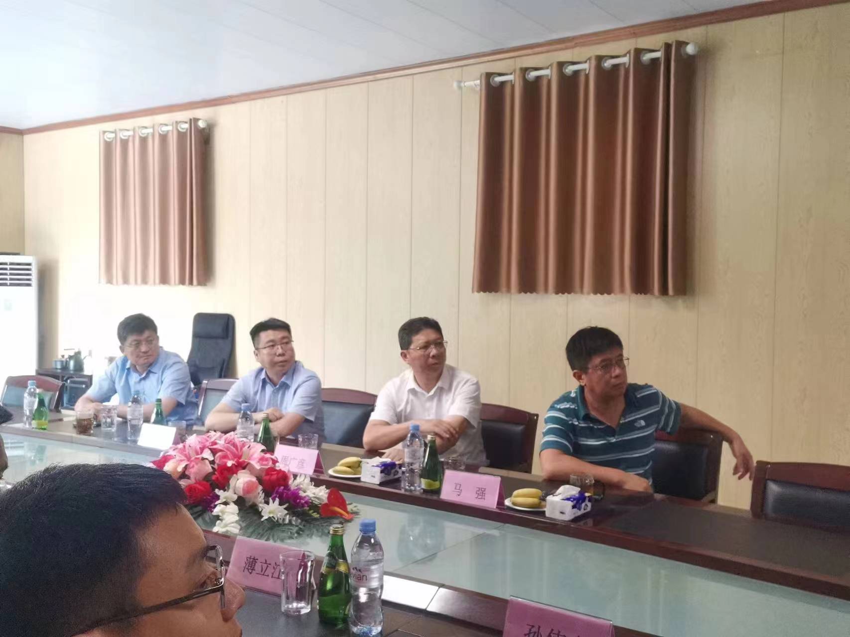 少妇出轨做爰高潮A片