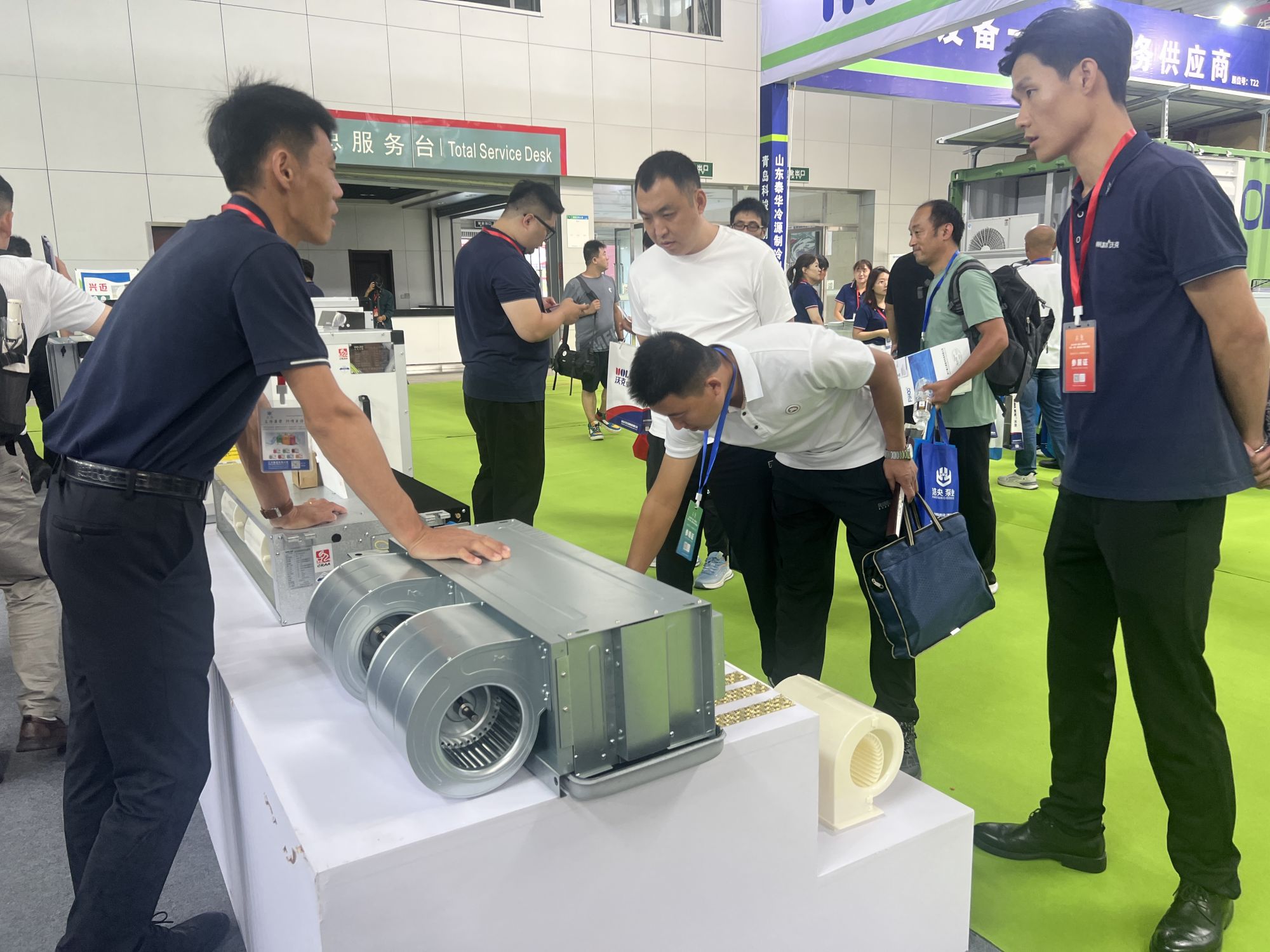 少妇出轨做爰高潮A片