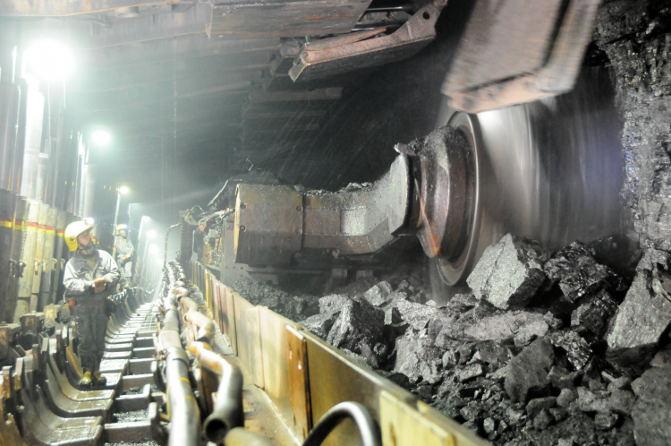 少妇出轨做爰高潮A片