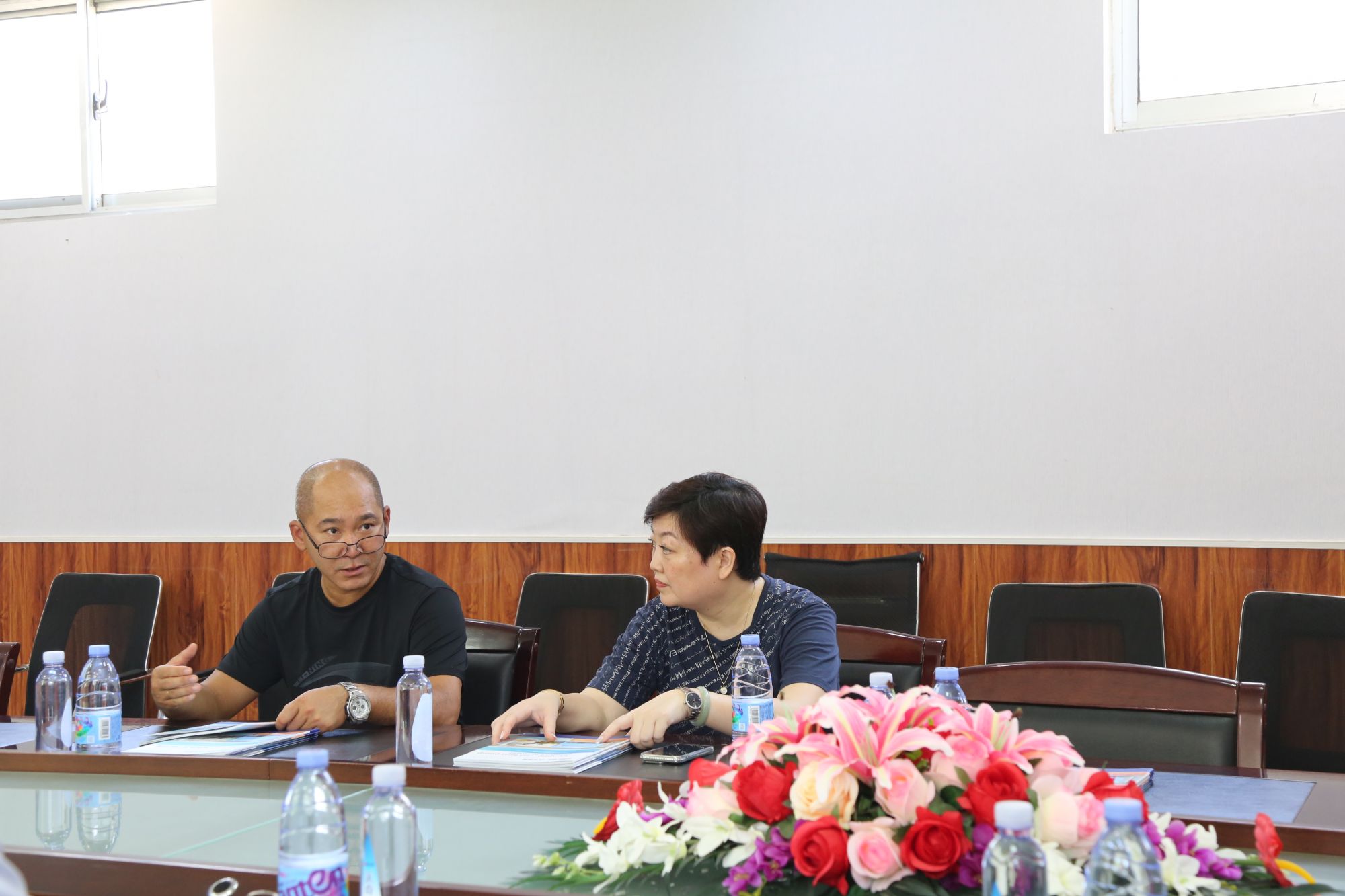 少妇出轨做爰高潮A片