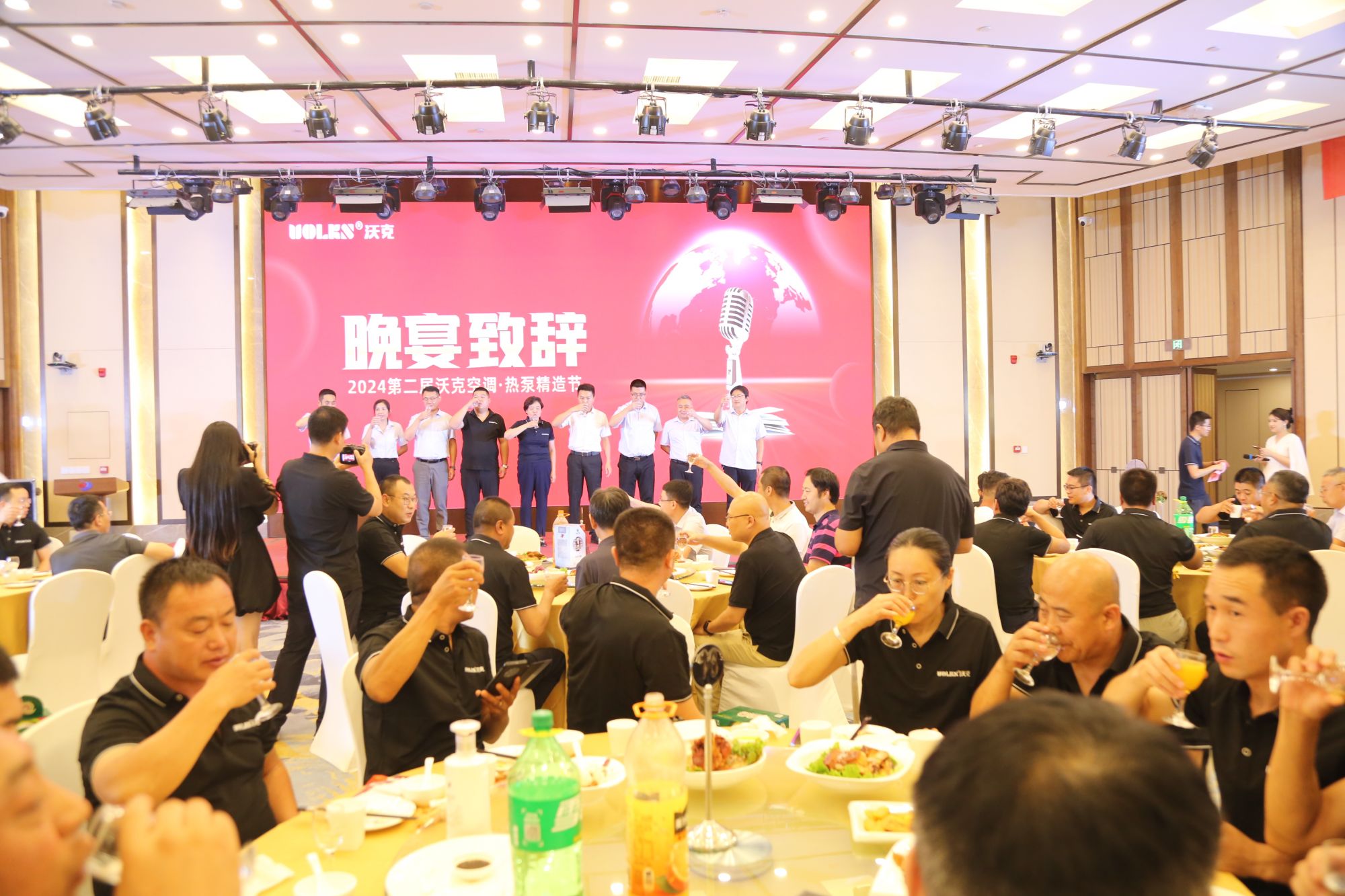 8E6A4563 少妇出轨做爰高潮A片