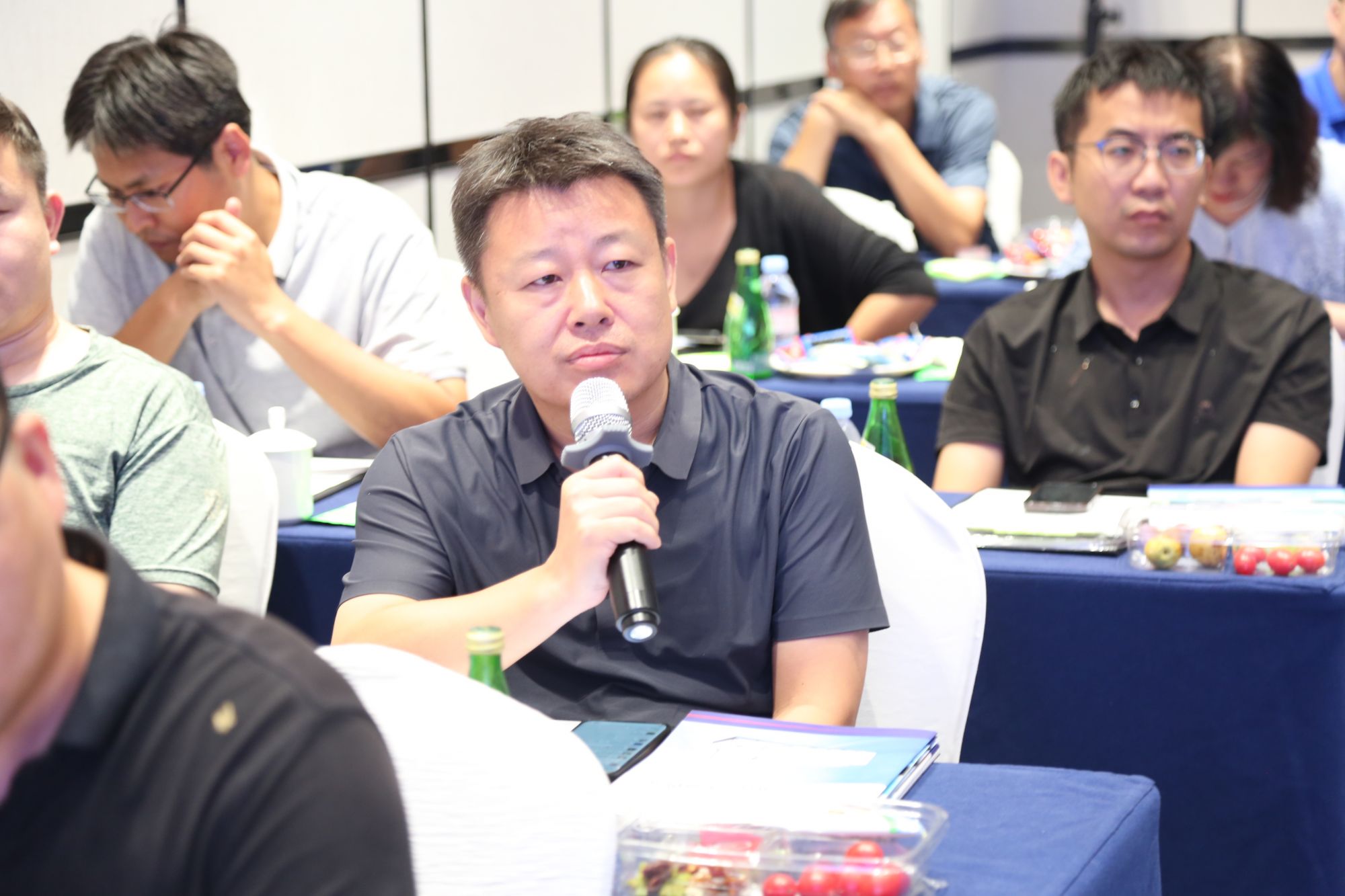 少妇出轨做爰高潮A片