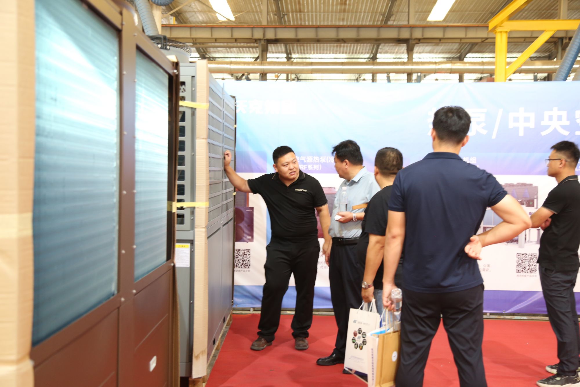 8E6A5056 少妇出轨做爰高潮A片