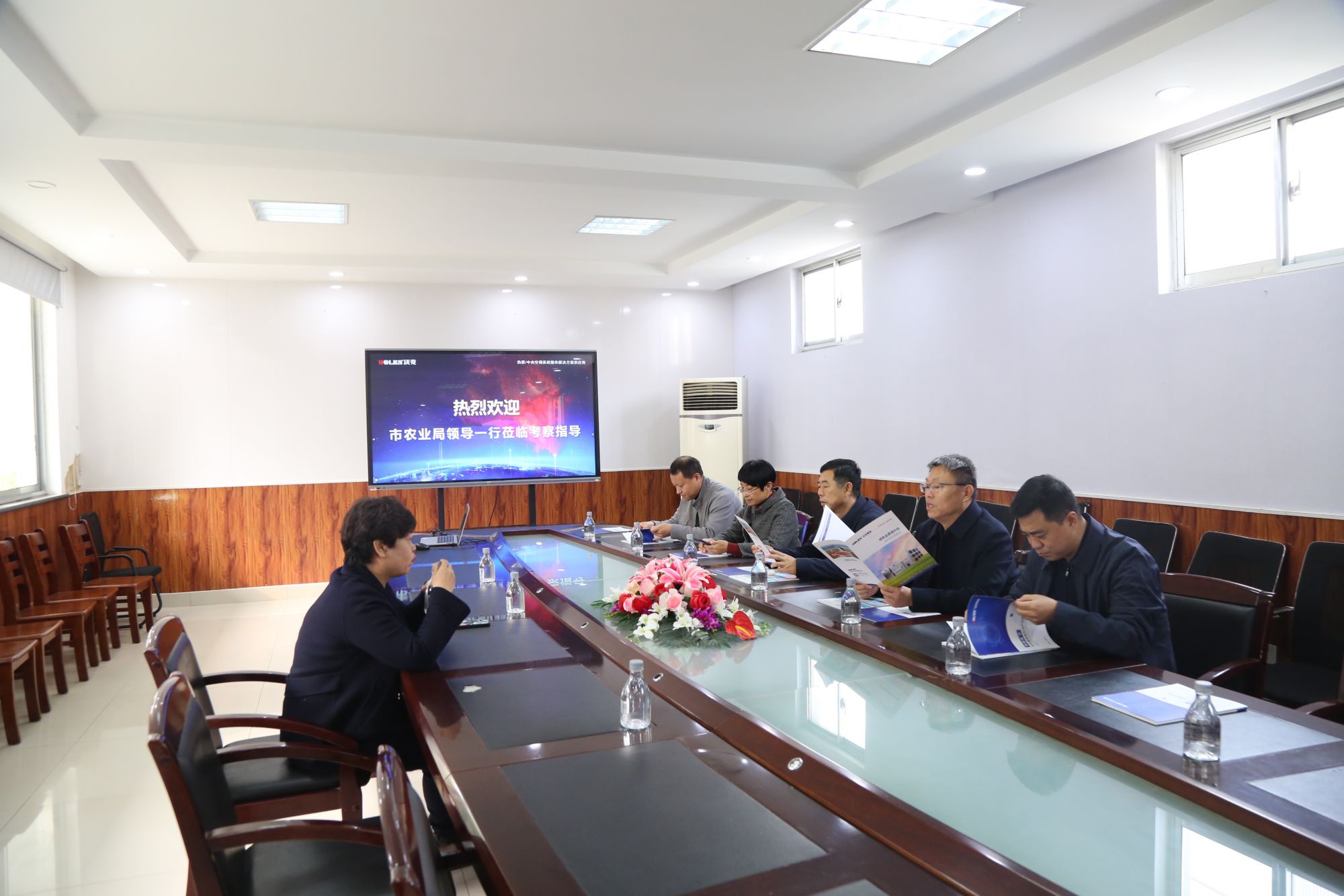 少妇出轨做爰高潮A片