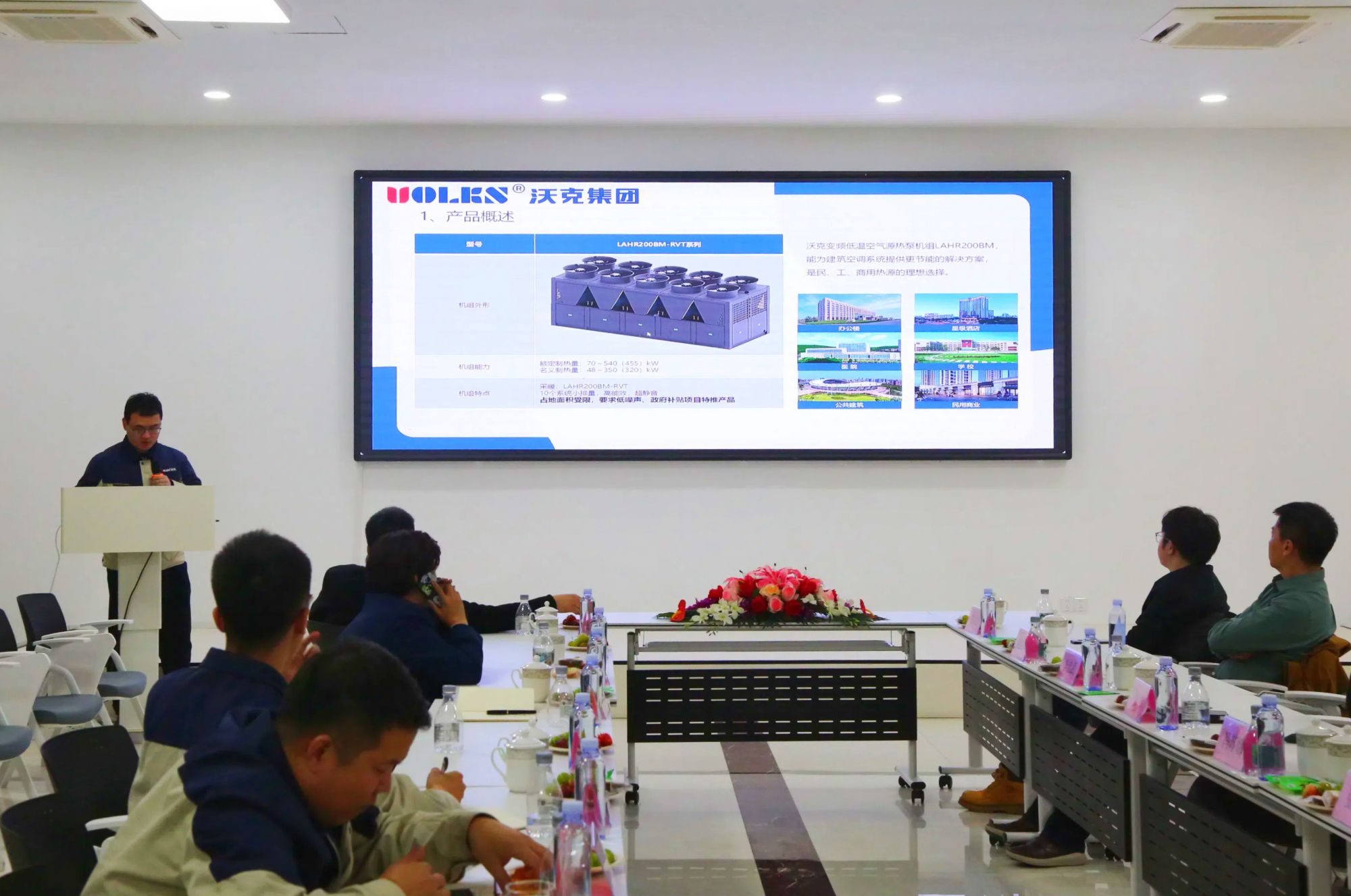 8E6A7658(1) 少妇出轨做爰高潮A片