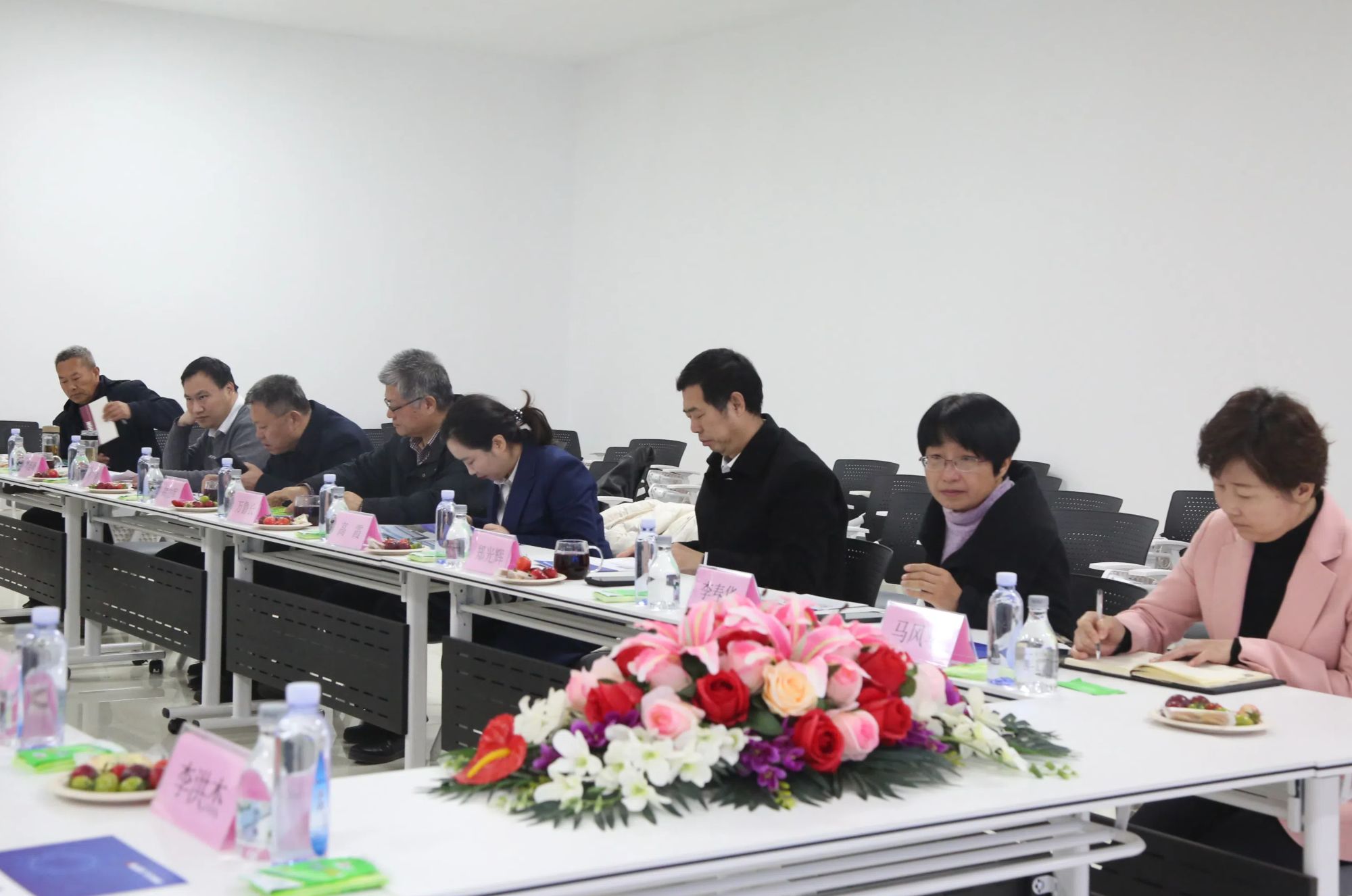 山东省现代农业食用菌产业技术体系试验基地落地沃克集团揭牌仪式暨食用菌产业智能化技术应用论坛在沃克举行