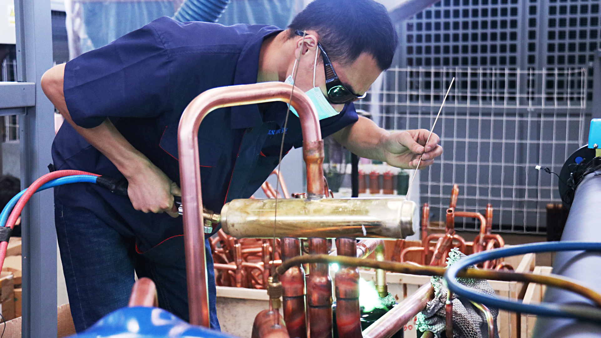 少妇出轨做爰高潮A片